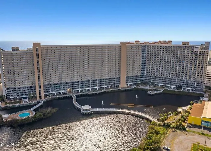Spacious, Cozy 2Brd /2Bath Condo - Laketown Wharf