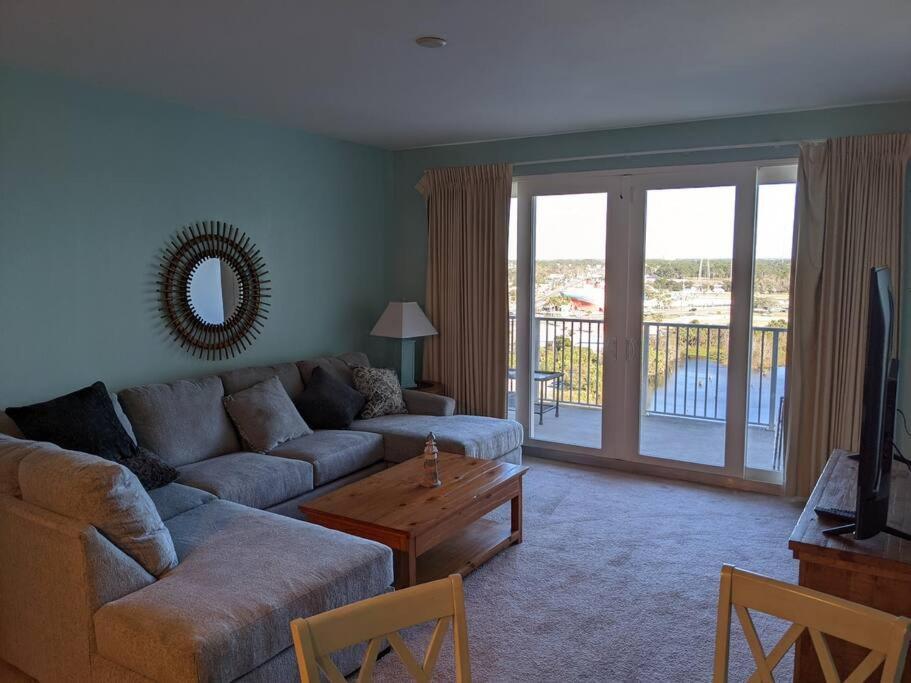 Spacious, Cozy 2brd /2bath - Laketown Wharf Panama City Beach