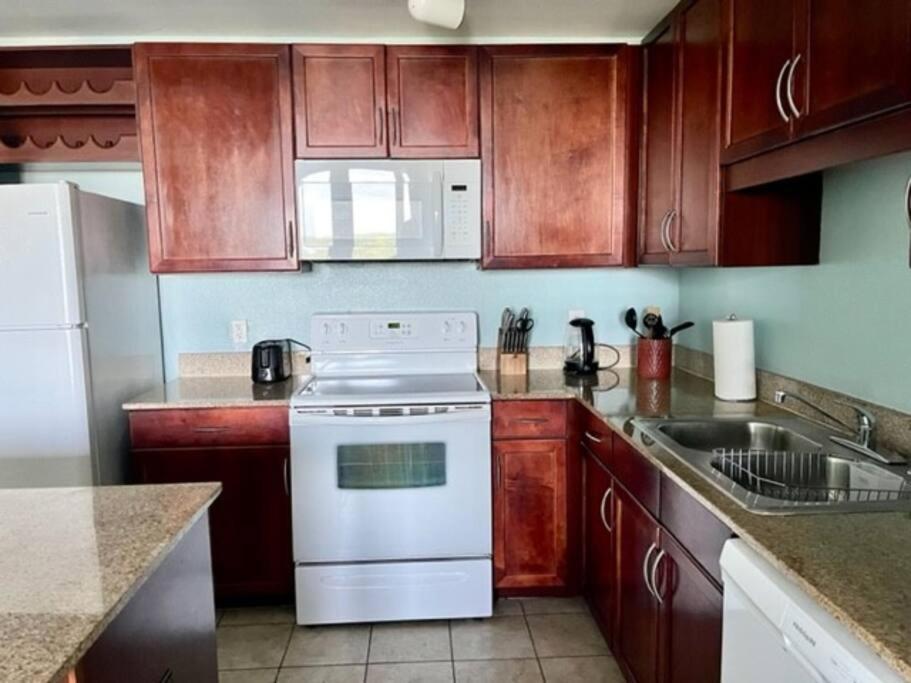 Spacious, Cozy 2brd /2bath - Laketown Wharf *